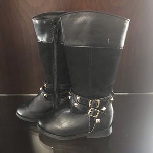 Black riding boot